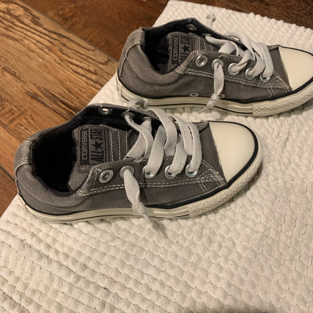 Kids Converse - Picture 2 of 5